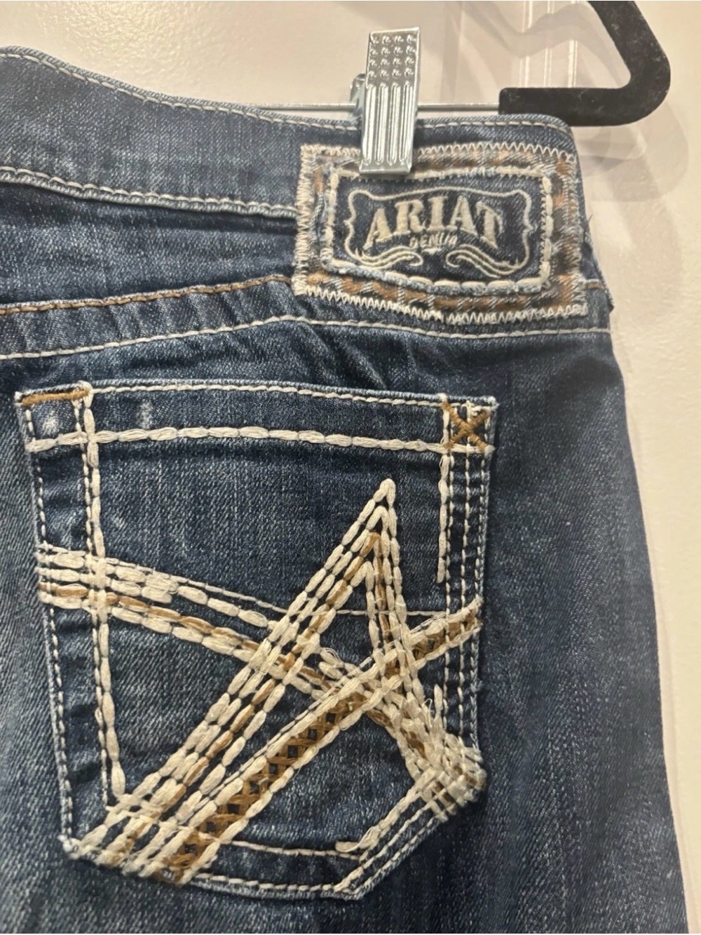 Ariat Women's Medium Dark Blue Boyfriend Jeans with Distressed Detail - Picture 6 of 6
